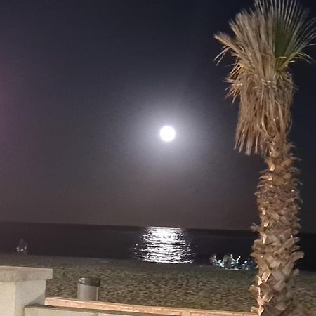 Apartamento Primera Linea Mar Cambrils Cerca Puerto Exteriér fotografie