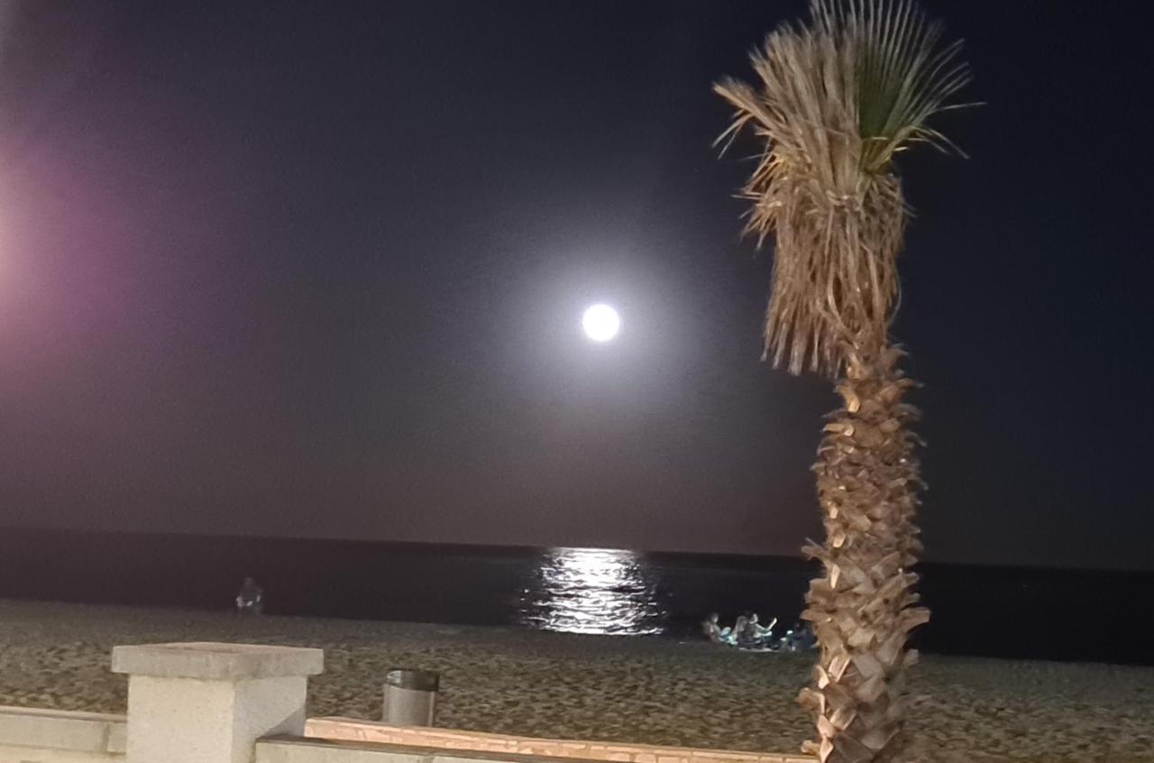 Apartamento Primera Linea Mar Cambrils Cerca Puerto Exteriér fotografie